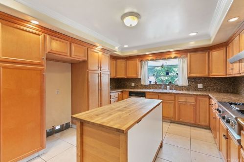 1643 Ironstone Ave, Montebello CA  90640-2125 exterior