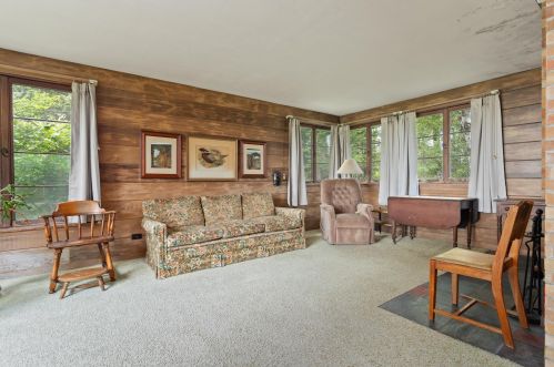 13530 Lakewood Dr, Thiensville WI  53097-2412 exterior