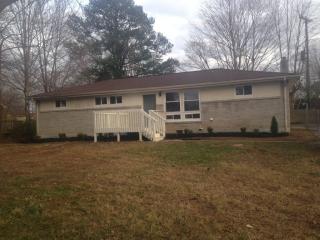1880 Pardue Dr, Clarksville, TN 37043-4619