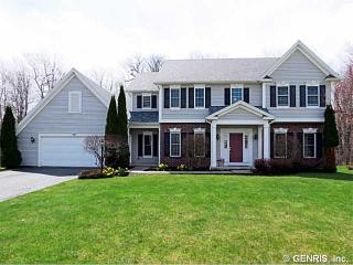 26 Woodgreen Dr, Pittsford, NY 14534-9435