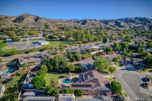 3367 Weatherford Ct, Simi Valley CA  93063-1328 exterior