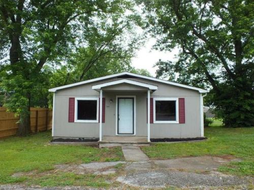319 Abrams St, Rockford, TN 37853-3235
