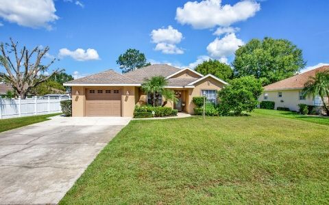 5230 Cairo Dr, Sebring FL  33875-5602 exterior