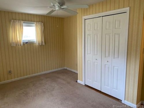 34 Robert Ln, Wallingford CT  06492-4317 exterior