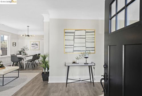 817 56th St, Oakland, CA 94608-3227