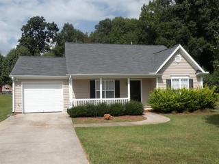 4190 Oakridge Place Dr, Winston Salem NC  27107-7713 exterior
