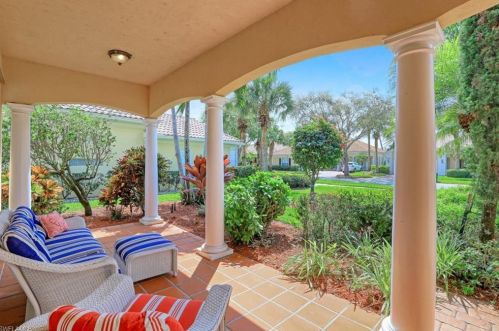 3979 Upolo Ln, Naples, FL 34119-7510
