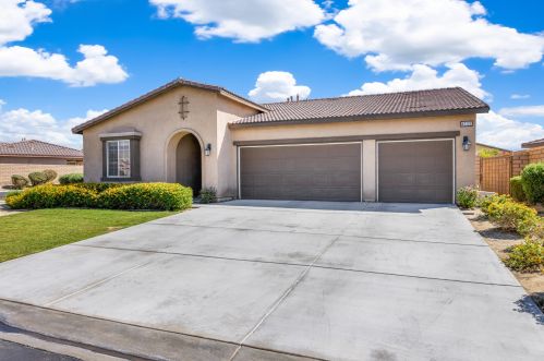 42120 Everest Dr, Indio, CA 92203-4029