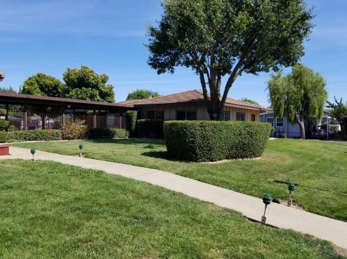 39 Clipper Ln, Modesto CA  95356-1711 exterior
