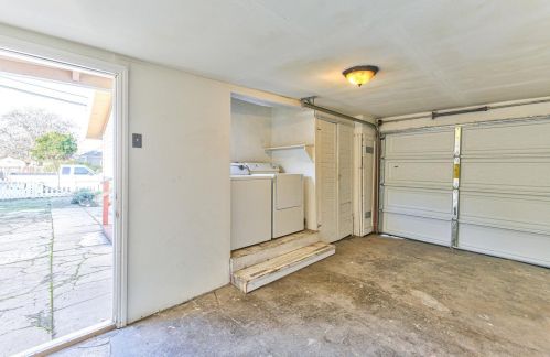 67 Hawkins St, Hollister CA  95023-4901 exterior