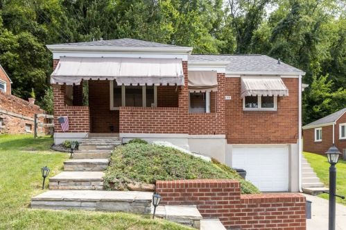 1859 Hughes St, Bridgeville, PA 15017-3009