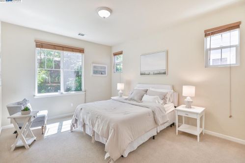 330 Langton Ct, San Ramon CA  94582-4692 exterior