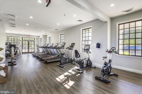 18285 Mullfield Village Ter, Leesburg VA  20176-7466 exterior