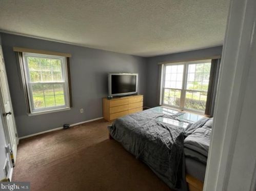 13 Joyner Ct, Trenton NJ 08648-2614 exterior