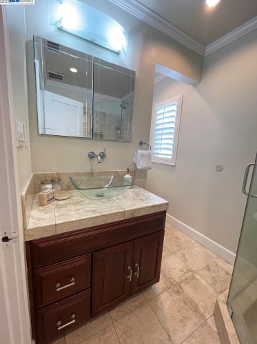 1325 136th Ave, San Leandro CA  94578-2549 exterior