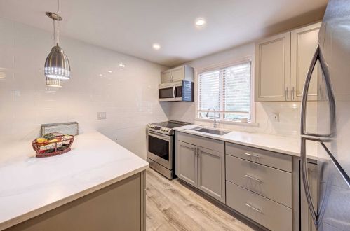 72 Maple Ave, Fishkill NY  12524-2213 exterior