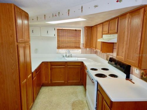 3316 Coldwell Dr, Tarpon Springs FL  34691-4853 exterior