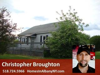 254 Church St, West Glenville, NY 12010-3914