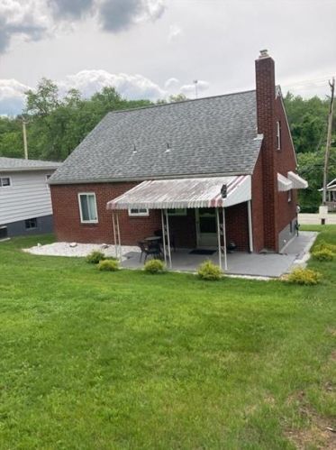 5837 Saltsburg Rd, Verona PA  15147-3311 exterior