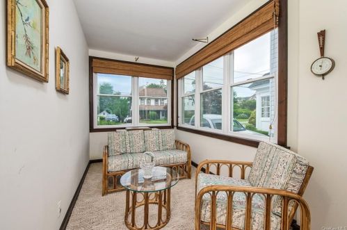 233 Chatterton Pkwy, White Plains NY  10606-2235 exterior