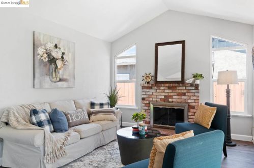 4520 Tokay Dr, Oakley CA  94561-2126 exterior