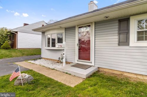 247 Doone Rd, Fairless Hills, PA 19030-2226