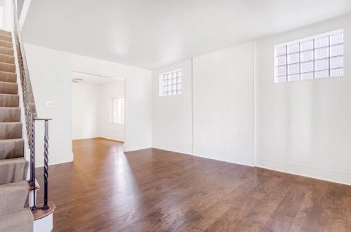 4135 Murray Ave, Pittsburgh, PA 15217-2703