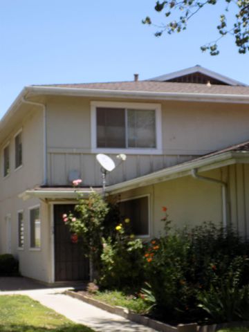 4930 Holt Ave, Fresno, CA 93705-0145