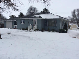 1214 3rd Ave, Cleves, IA 50601-1819