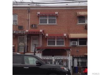 1039 213th St, Bronx, NY 10469-1302