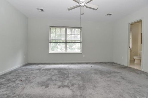 73 Jamie Ct, Airmont NY  10901-7016 exterior