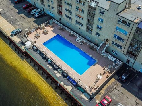 292 Pequot Ave, United States Coast Guard Ac CT  06320-4429 exterior