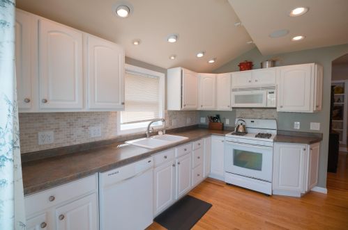 733 Rogers Ct, Lake Geneva WI  53147-1229 exterior