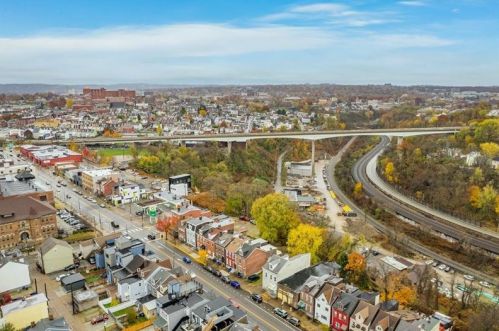 3932 Liberty Ave, Pittsburgh PA  15224-1421 exterior