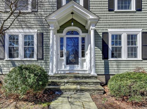 532 Elmgrove Ave, Providence, RI 02906-3543