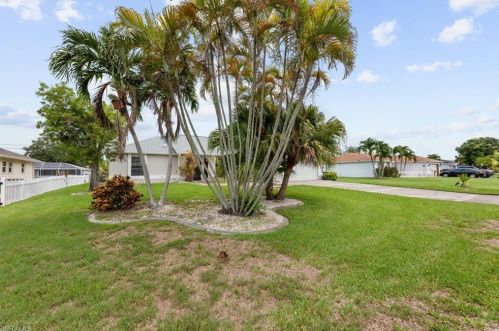 3532 4th Pl, Cape Coral, FL 33904-4873