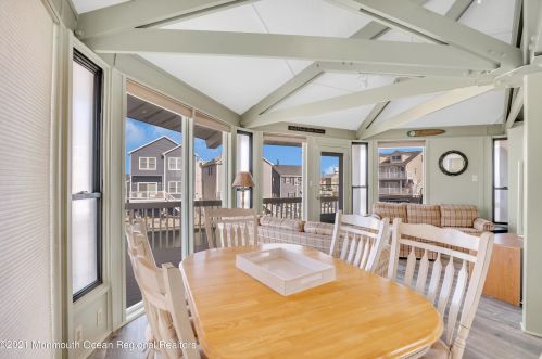 406 Eisenhower Ave, Pelican Island NJ  08751-1625 exterior