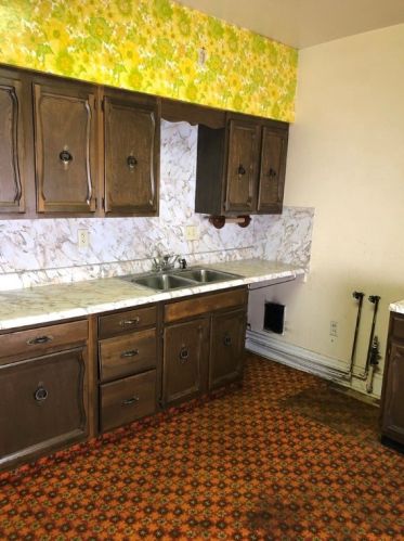 511 Madison Ave, New Castle PA  16102-1262 exterior