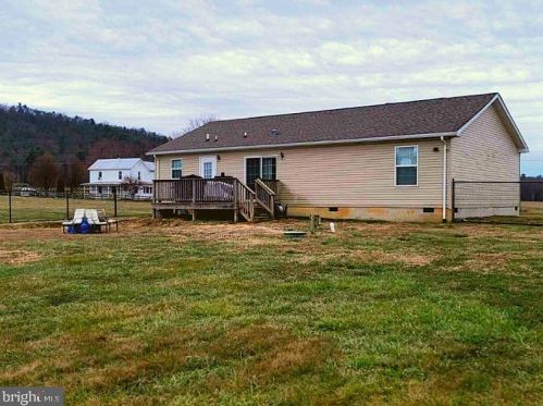 921 Fairview Rd, Richmond National Battlefiel VA  22835-5605 exterior