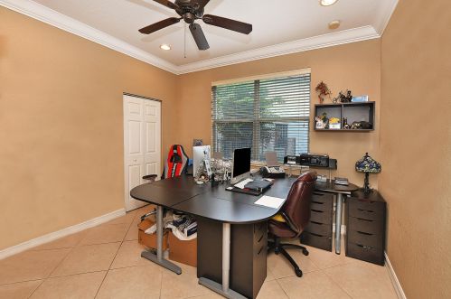 8938 Hidden Acres Dr, Boynton Beach FL  33473-4854 exterior