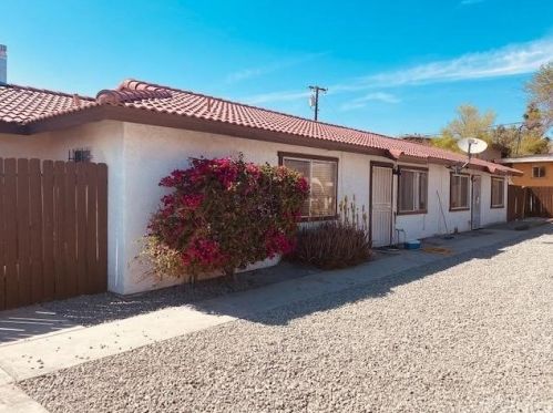66450 4th St, Desert Hot Springs, CA 92240-6748
