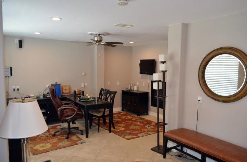 534 Paradise, Galveston TX  77554-6189 exterior