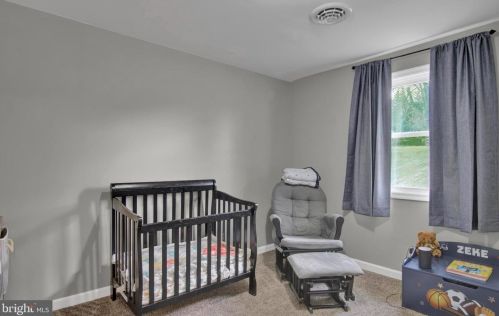 605 Spring Garden St, Carlisle PA  17013-9264 exterior