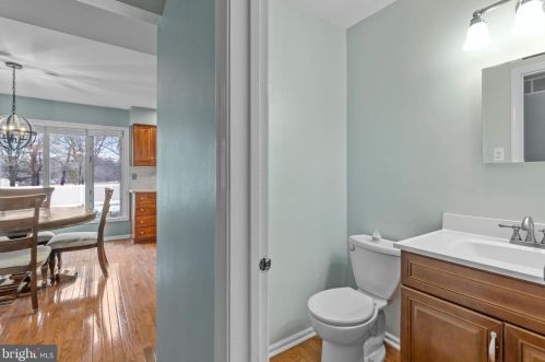 770 Dawes Dr, Yardley PA 19067-4335 exterior