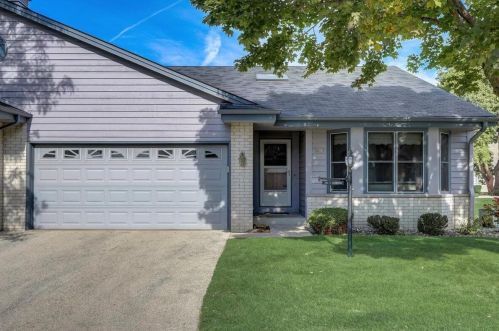 5361 Cambridge Ln, Milwaukee WI 53221-3200 exterior