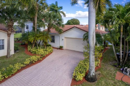 1710 Pierside Cir, West Palm Beach, FL 33414-8035