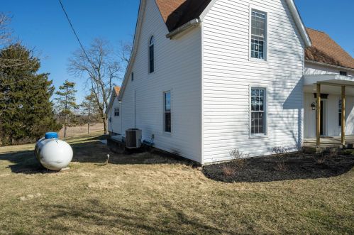 3255 White Rd, Washington Court House OH  43160-9223 exterior