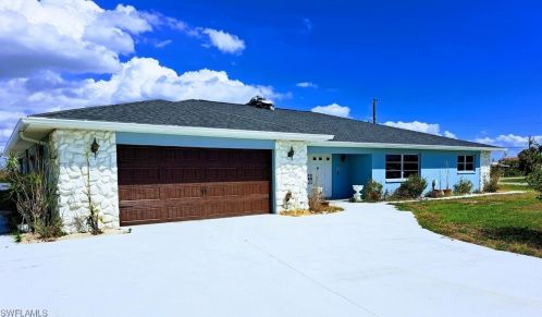 2832 8th Ave, Saint James City, FL 33956-2121