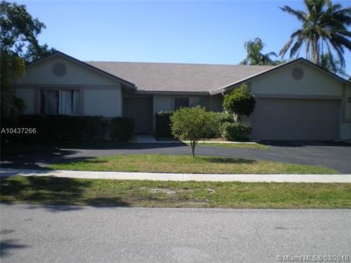 8300 28 St, Hollywood FL  33024-8502 exterior