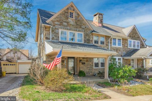 718 Stradone Rd, Cynwyd, PA 19004-2114